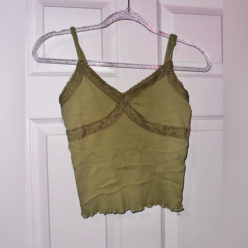 Lace trim crop top